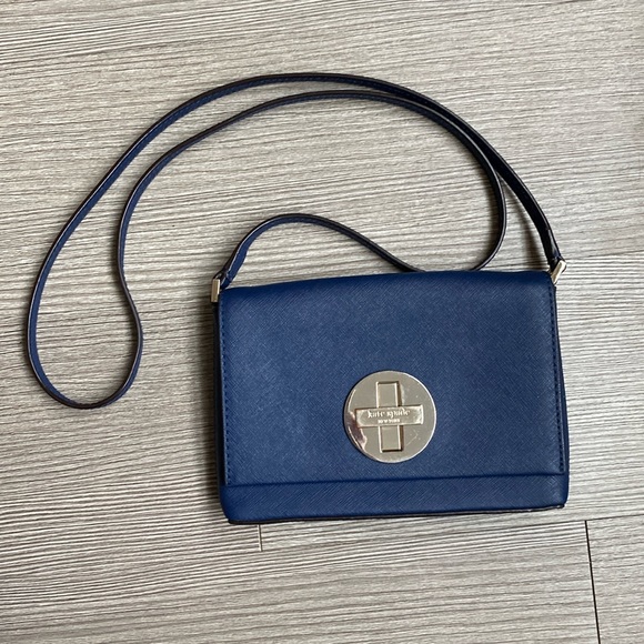 Kate Spade Navy Crossbody - Picture 1 of 3